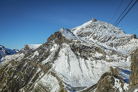 瑞士伯尔尼瑞士阿尔卑斯山的景象瑞士旅游晴天冰川地方全景目的地假期旅行风景雪山图片