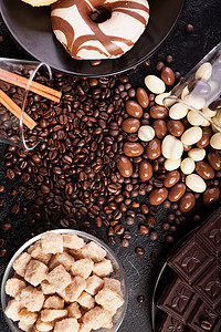来自不同类型糖果的成分大理石甜点桌子杯子木板玻璃小吃包子咖啡食物图片