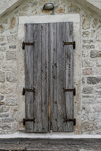 古老的锈制入口大门图片