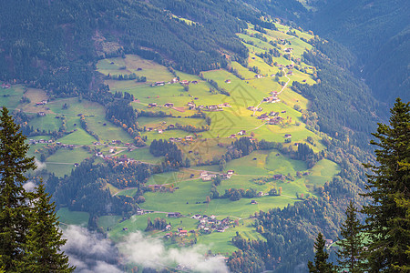 奥地利Hintertux附近长久的Zillertal山谷和山地景观山峰人行道冰川风景摄影草地旅行假期高山旅游图片
