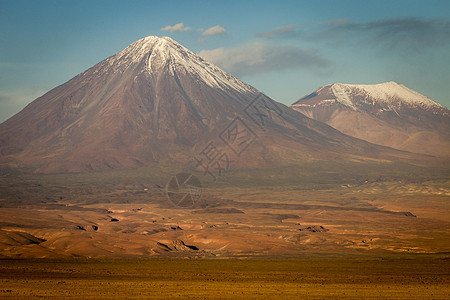 智利阿塔卡马沙漠Sunset的利坎查布和巨大的火山景观土地地方目的地天空风景旅行公共公园摄影日落冒险图片