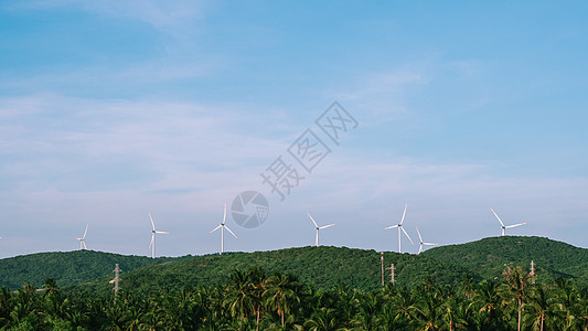 越南绿山热带棕榈树 自然景观 风景图画和树木地貌越南 南越植物全景爬坡蓝色阳光环境土地场地旅行地平线图片