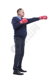 成熟的男子戴拳击手套练习人士手臂前臂活力姿势老年成人商务衬衫图片