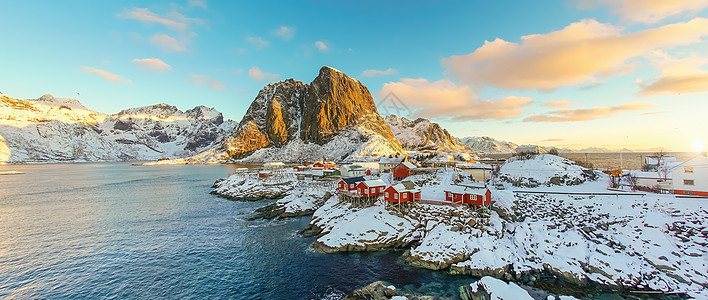 挪威Lofoten的美丽自然景观海岸房子港口风景岛屿村庄峡湾旅行全景海洋图片