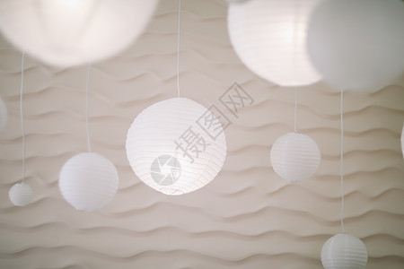 现代内地的Beige纸灯照明装饰品灯泡艺术天花板枝形建筑学卧室墙纸庆典图片