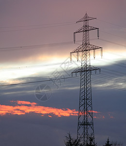 电力发电桅杆高压建造云景活力电线日落天空传播金属图片