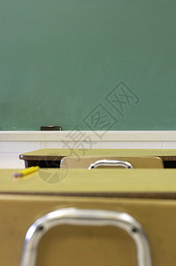 课堂教室绿色学生椅子房间学校操作粉笔座位职业班级背景图片