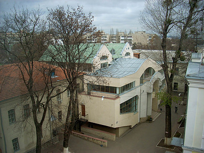 建筑物大楼建筑学宿舍房子地形全景小屋地理风景大学树木背景图片