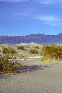 排水管桶荒野环境气候公园沙丘沙漠死亡山脉阴影瘦腿图片