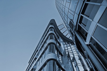 现代建筑   生物多样性公约   银行商业区旅行技术蓝色建筑学玻璃地标职场天空摩天大楼市中心图片