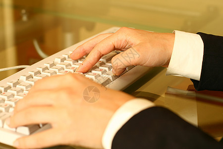 键键键工作手网络数据笔记本指甲工作手指职业钥匙数字女性图片