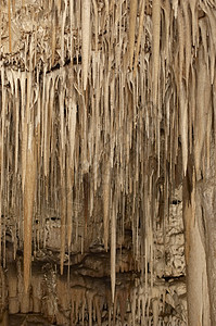 山洞上限钟乳石地质学矿物时间石窟科学洞穴学地方岩石图片