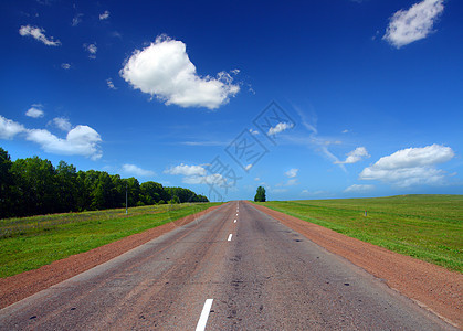 无无限道路天空城市车道运动沙漠草原蓝色阳光运输场景图片