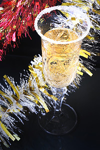 黑色的香槟杯酒杯漩涡乐趣纪念日欢呼庆典口渴周年生日假期图片