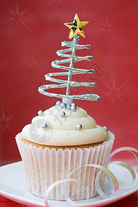 圣诞纸杯蛋糕食物磨砂冰镇派对家庭盘子奶油饮食小雨烘焙图片