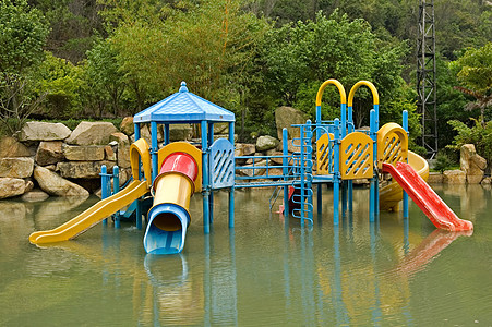 丰富多彩的水域游乐场幼儿园管道乐趣学习水池孩子们游戏快乐操场城堡图片