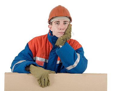 带箱的工人劳动者海报男人安全工作展示盒子生产头盔白色背景图片