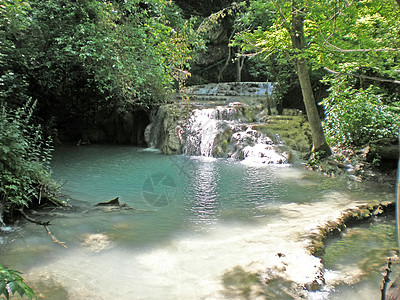 水瀑环境蓝色生活植物运动森林苔藓旅行岩石溪流图片