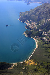 黑山海岸天线湖泊飞机航班海滩喷射齿轮天空蓝色海拔图片