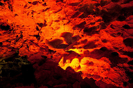 Kungur冰山洞中的石膏黑暗风景钟乳石资源柱子石笋地面隧道勘探矿业图片