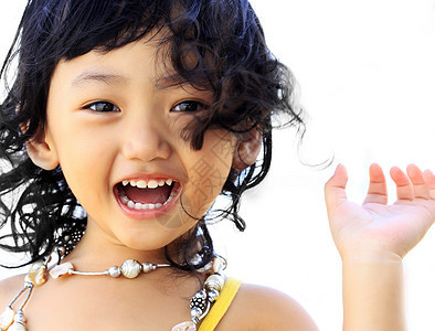 亚洲女孩微笑幸福女士快乐童年眼睛幼儿园孩子棕色女儿图片
