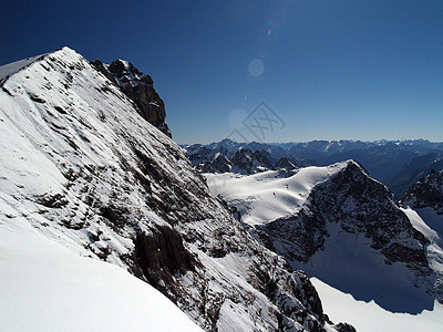 亚特利斯山地景观滑雪奶牛海报旅行天空天线农村村庄问候语家庭图片