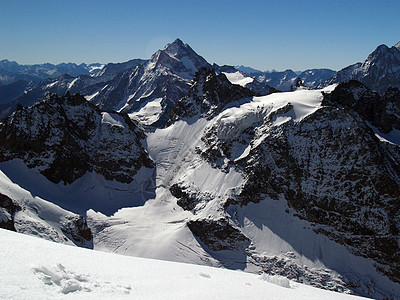 亚特利斯山地景观顶峰明信片家庭奶牛滑雪海报农村乐趣天线假期图片