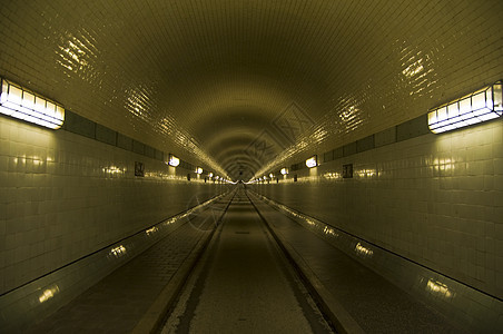 旧 Elbtunnel走廊人行道汉堡反射入口隧道寂寞驾驶交通孤独图片