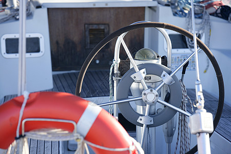 地中海码头上的船舶详情旅行码头甲板海洋血管蓝色力量巡航游艇奢华图片