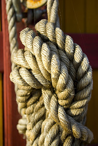 绳索电缆宏观海岸木头工具港口别针海鲜帆船金属图片