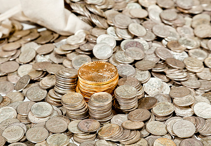 银银和金硬币袋财富硬币货币工作室金条大奖金子商品投资金融图片