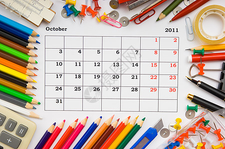 2011年有办公室和文具的每月日历月历学习会员年度铅笔号码学校资格背景图片