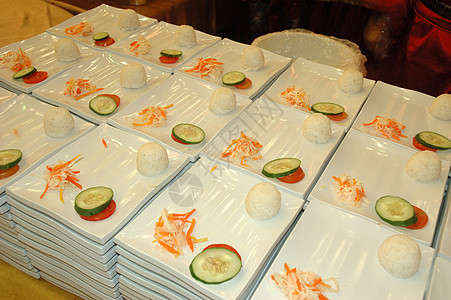 日食猪肉便当鱼片套装盘子餐具桌子食物寿司餐厅图片