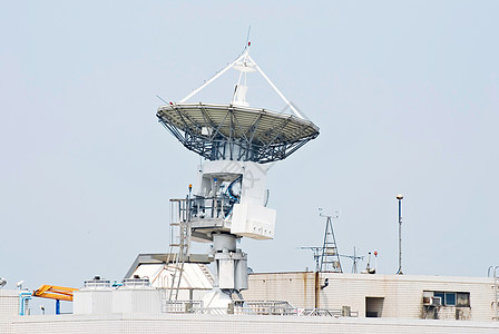与卫星的天天天线通信数据互联网望远镜车站广播播送商业蓝色网络电波图片