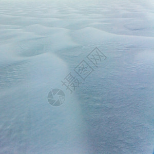 飘雪蓝色粉末灰色清扫漂流白色风暴荒野季节漂移图片