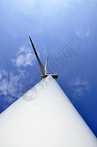 风力涡轮机发电机涡轮生态空气力量技术蓝色建筑白色环境图片