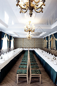 宴会大厅庆典椅子家具食物环境风格座位窗帘蓝色用餐图片