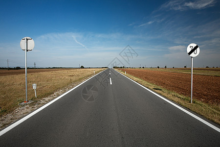 路运输路面天空地平线风景路线航程乡村蓝色农村图片