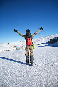 冬季女徒步健胜者图片