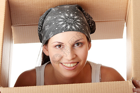 带盒子的女人包装命令房子纸板船运女士微笑搬迁工作幸福图片
