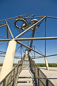 Tetraeder 三角器历史小贴士纪念碑雕塑天空四面体地标建筑四边形背景图片