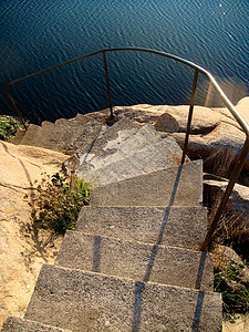 斯堪的纳维亚生活方式-海边楼梯图片