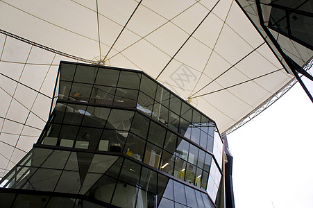 玻璃玻璃大楼反射镜子办公室天篷商业金融财产金属线条技术图片