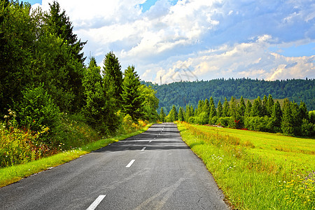 山区公路车道地平线运输路线场地草地旅行农村国家航程图片