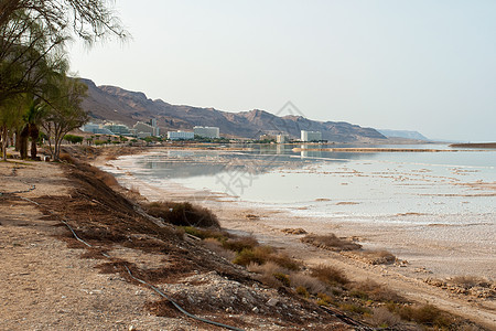 以色列死海海岸线旅馆的景象图片