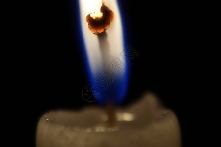 燃烧蜡烛黑暗烛芯灯芯火焰图片