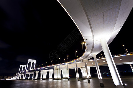 澳门的赛凡大桥 晚上海洋珍珠两极灯光风景灯柱场景大都市建筑中心图片