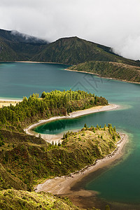 卡尔德拉蓝色地平线地球生态天空岩石支撑火山口梦幻绿色图片