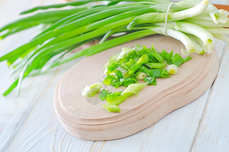 新鲜绿绿饮食味道香料芳香洋葱食物香气木头草本植物烹饪图片