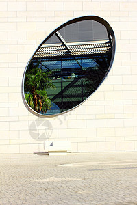葡萄牙里斯本一座现代大楼的详情 建筑图葡萄牙里斯本商业反射成功工作办公室贸易金融生长建筑天空图片